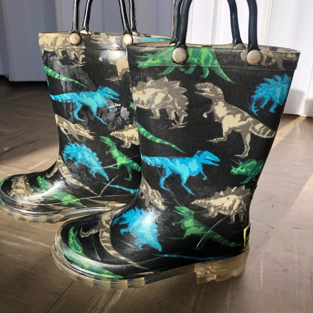 Boys rain boots